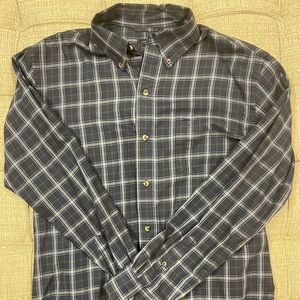 Men’s plaid long sleeve dress shirt/button down size medium